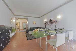 Artemisia Halldis Appartement *